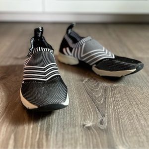 ❤️‍🔥❤️‍🔥KENSIE 🐦 Magpie Slip-on Sneaker, Knit upper, Black & White, 8M
